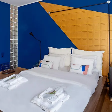 MÔSS - Monastiraki Square Suite