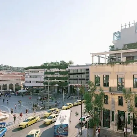 Lägenhet MÔSS - Monastiraki Square Suite Aten